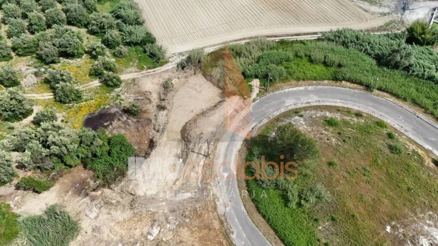 Terreno para Venda em Romeira e Várzea Foto 9