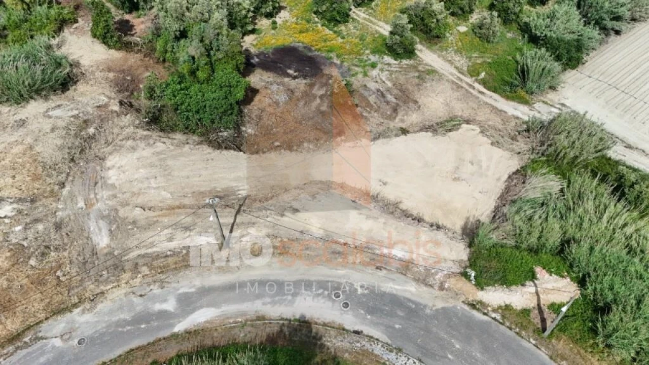 Terreno para Venda em Romeira e Várzea Foto 16