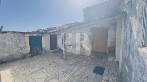Moradia T3 para Venda em Pedrogão Pequeno