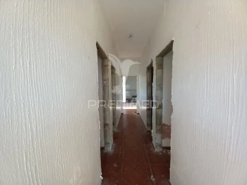 Moradia T3 para Venda em São Francisco