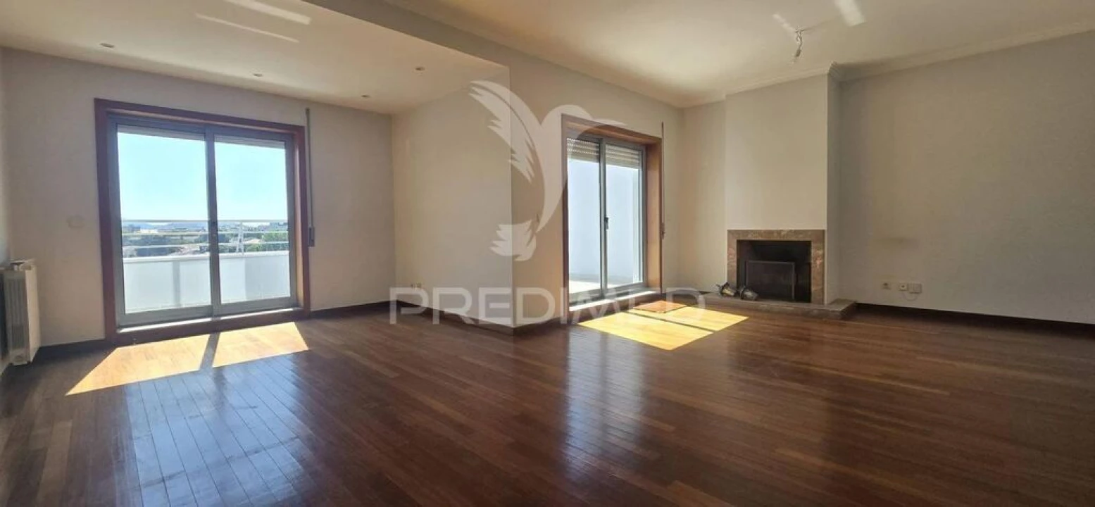 Apartamento T5 para Venda em São Vitor (Braga) Foto 3