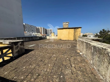 Moradia T5 para Venda em Faro (Sé e São Pedro)