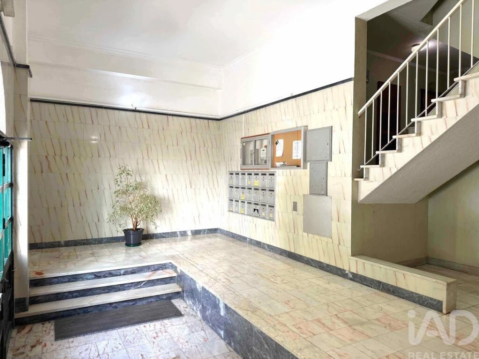 Apartamento T3 para Venda em Algueirão-Mem Martins Foto 20