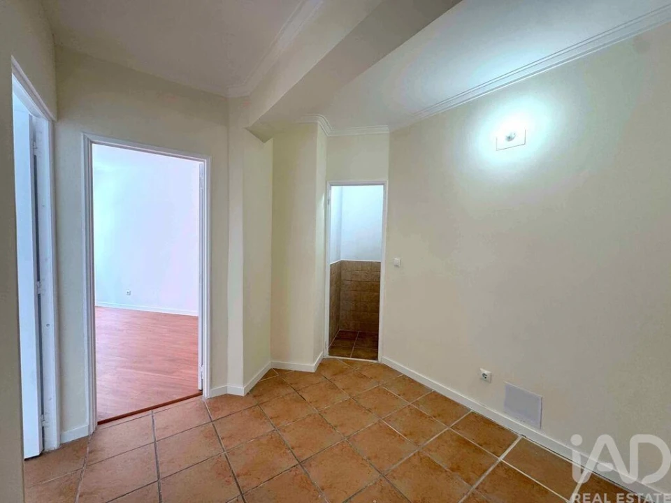Apartamento T3 para Venda em Algueirão-Mem Martins Foto 13