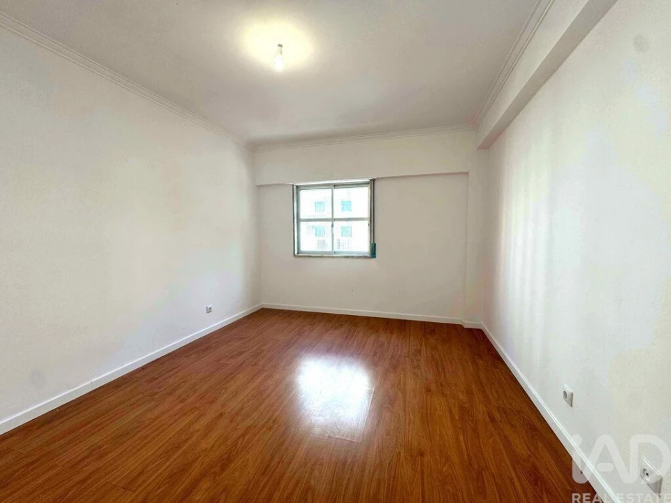 Apartamento T3 para Venda em Algueirão-Mem Martins Foto 7