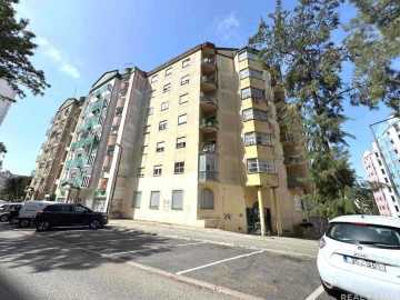 Apartamento T3 para Venda em Algueirão-Mem Martins
