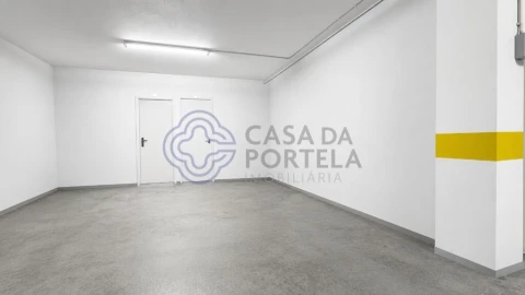 Apartamento T2 para Venda em Póvoa de Varzim, Beiriz e Argivai