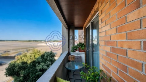 Apartamento T2 para Venda em Póvoa de Varzim, Beiriz e Argivai