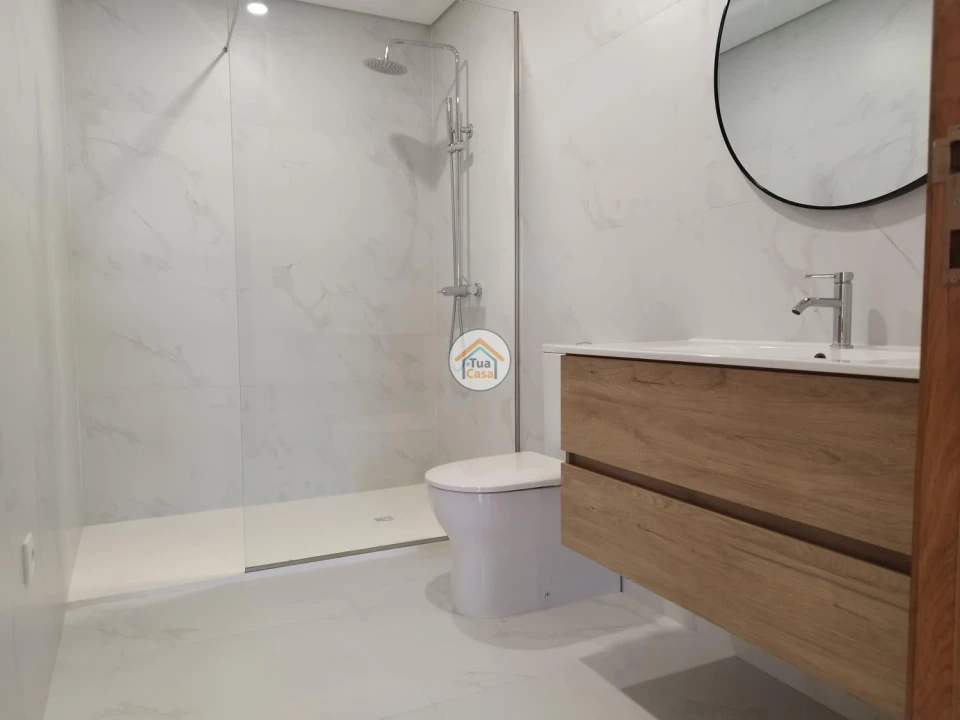 Apartamento T2 para Arrendamento em Viatodos, Grimancelos, Minhotães, Monte Fralães Foto 11