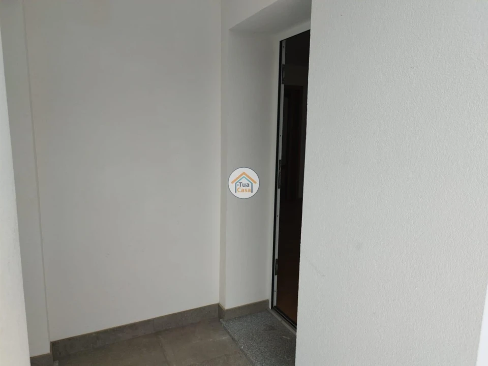 Apartamento T2 para Arrendamento em Viatodos, Grimancelos, Minhotães, Monte Fralães Foto 12