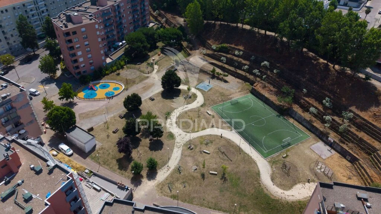 Apartamento T2 para Venda em Valongo Foto 17