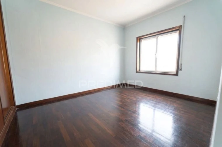 Apartamento T2 para Venda em Valongo Foto 17