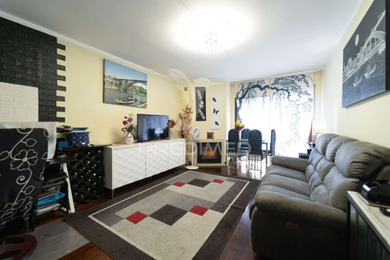 Apartamento T2 para Venda em Valongo Foto 4