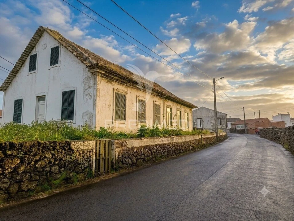 Moradia T3 para Venda em Feteira Foto 1