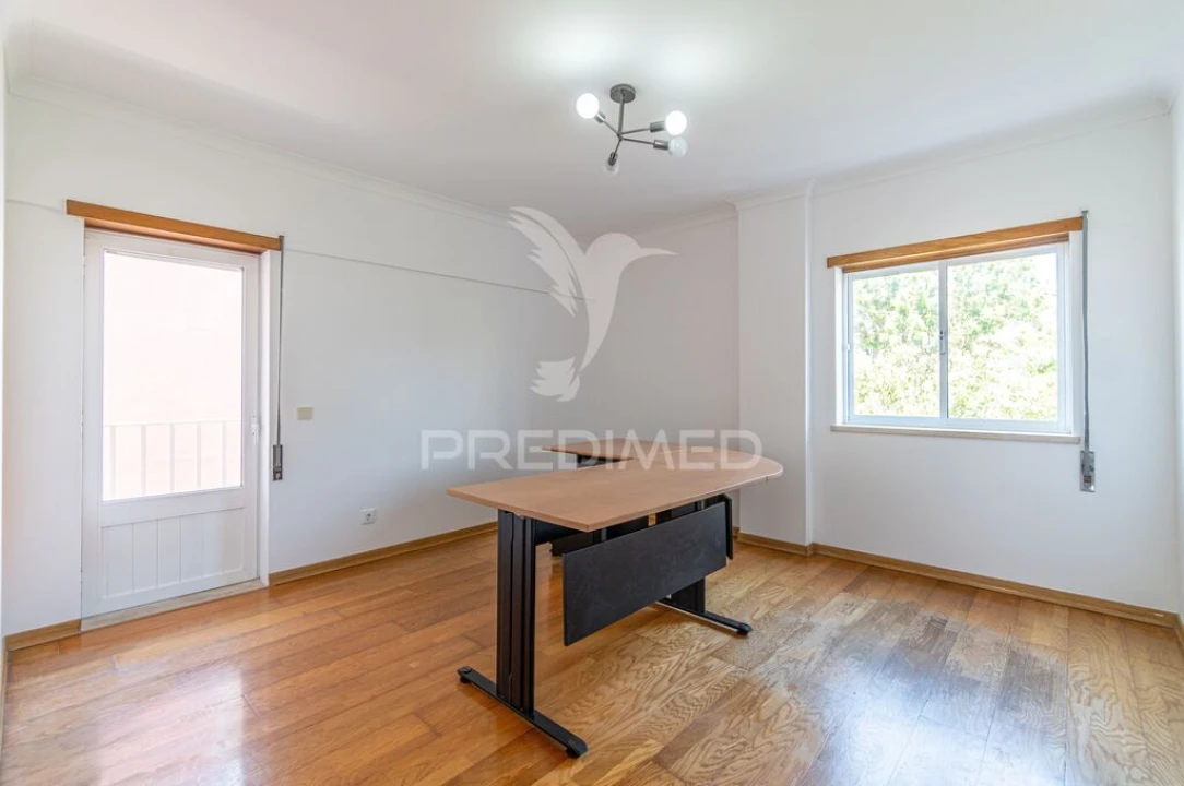 Apartamento T3 para Venda em Sines Foto 6