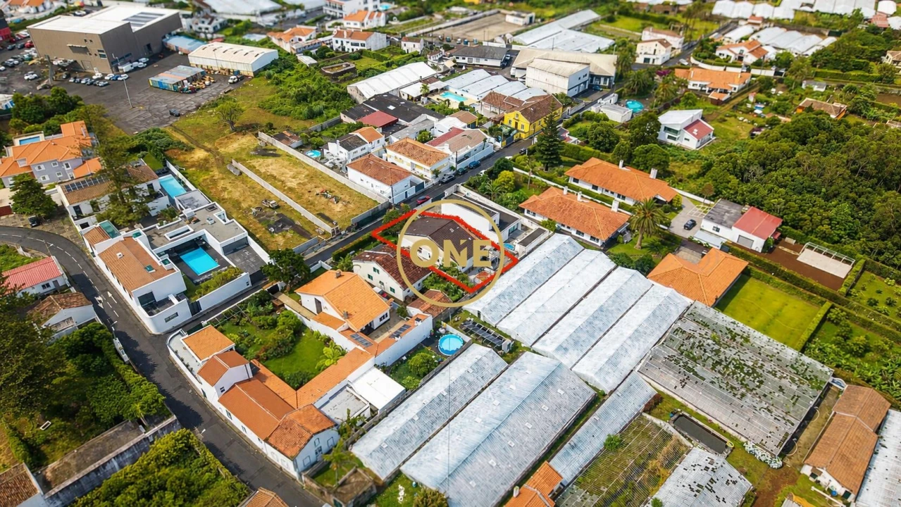 Moradia T3 para Venda em Rosto do Cão (São Roque) Foto 30