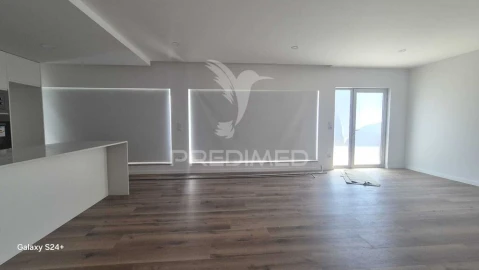 Apartamento T3 para Venda em Cabanelas