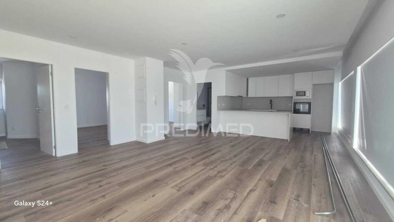 Apartamento T3 para Venda em Cabanelas Foto 3