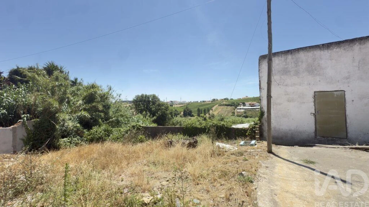 Moradia T2 para Venda em Ventosa Foto 3