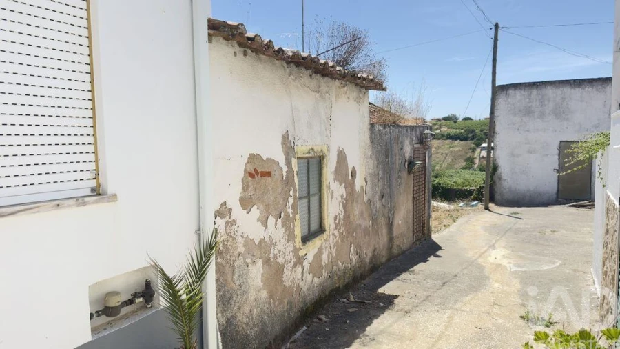 Moradia T2 para Venda em Ventosa Foto 6