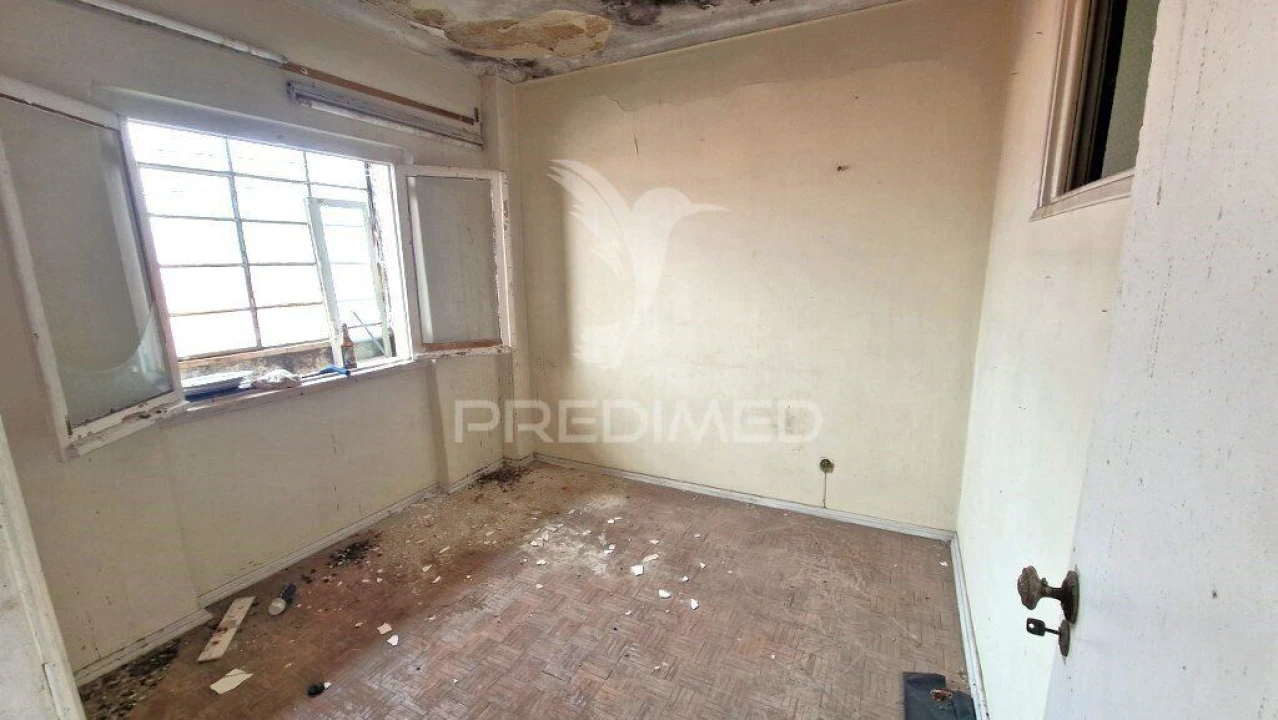 Apartamento T2 para Venda em Vila Franca de Xira Foto 8