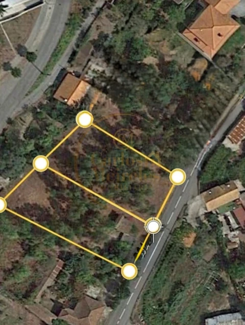 Terreno para Venda em Pico de Regalados, Gondiães e Mós