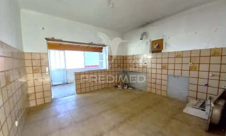 Moradia T2 para Venda em São Francisco