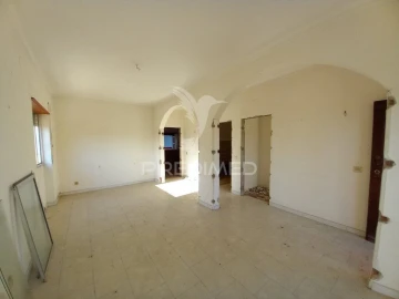 Moradia T2 para Venda em São Francisco