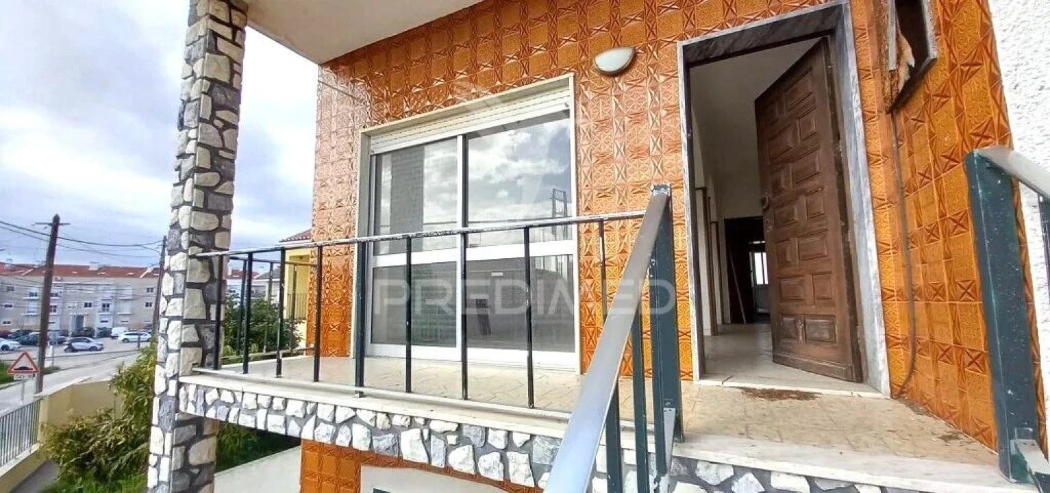 Moradia T2 para Venda em São Francisco Foto 1