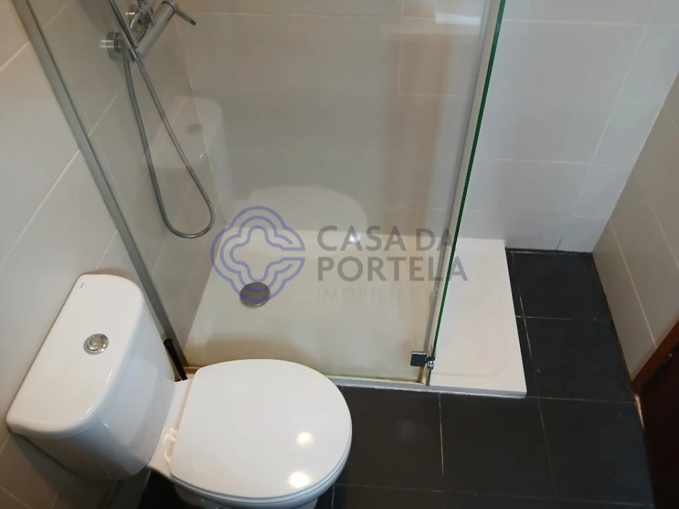 Apartamento T1 para Arrendamento em Paranhos Foto 20