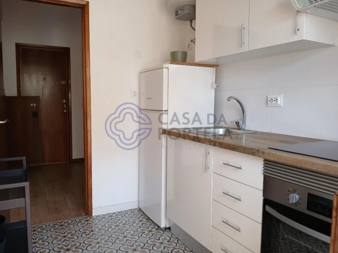 Apartamento T1 para Arrendamento em Paranhos Foto 11