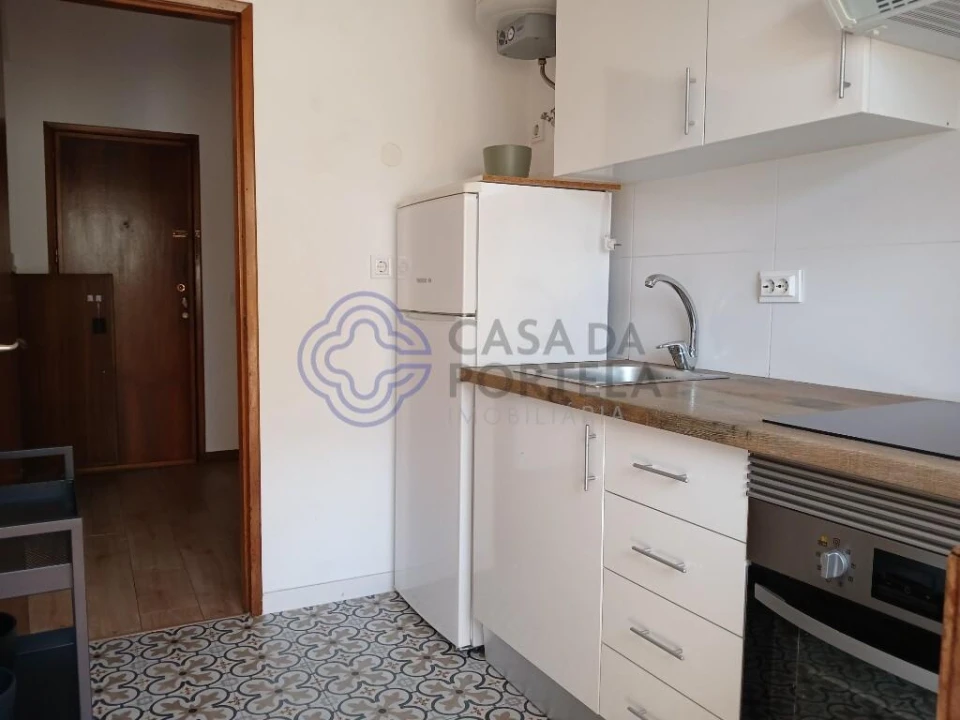 Apartamento T1 para Arrendamento em Paranhos Foto 11