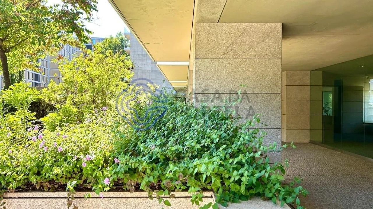 Apartamento T4 para Venda em Santa Marinha e São Pedro da Afurada Foto 6