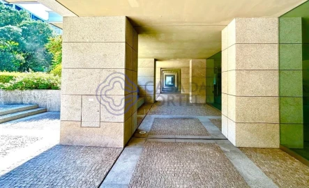Apartamento T4 para Venda em Santa Marinha e São Pedro da Afurada