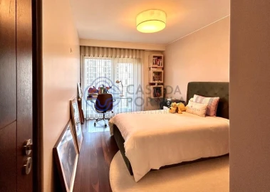 Apartamento T4 para Venda em Santa Marinha e São Pedro da Afurada