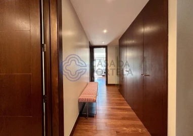 Apartamento T4 para Venda em Santa Marinha e São Pedro da Afurada