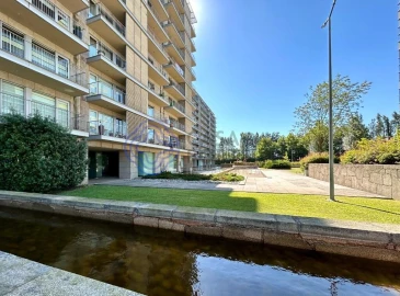 Apartamento T4 para Venda em Santa Marinha e São Pedro da Afurada