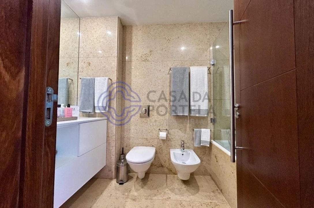Apartamento T4 para Venda em Santa Marinha e São Pedro da Afurada Foto 24