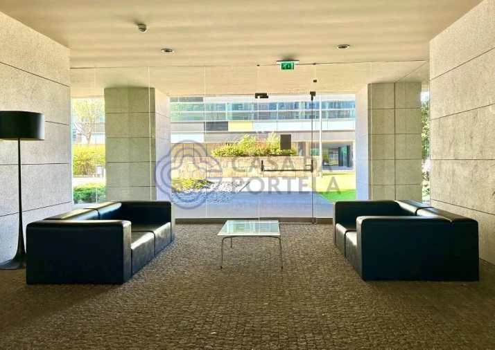 Apartamento T4 para Venda em Santa Marinha e São Pedro da Afurada Foto 9