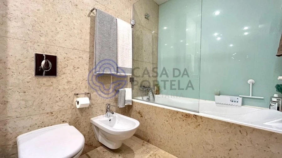 Apartamento T4 para Venda em Santa Marinha e São Pedro da Afurada Foto 31