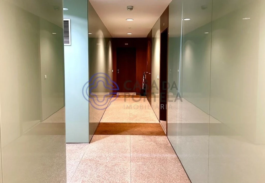 Apartamento T4 para Venda em Santa Marinha e São Pedro da Afurada Foto 12