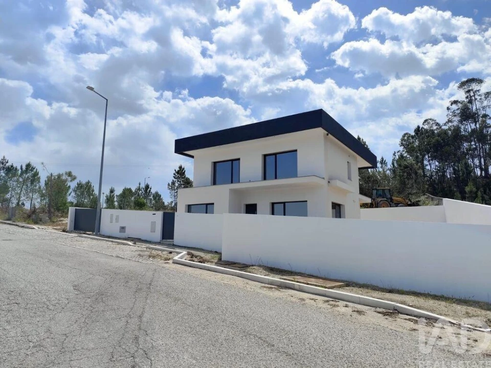 Moradia T3 para Venda em Chão de Couce Foto 18