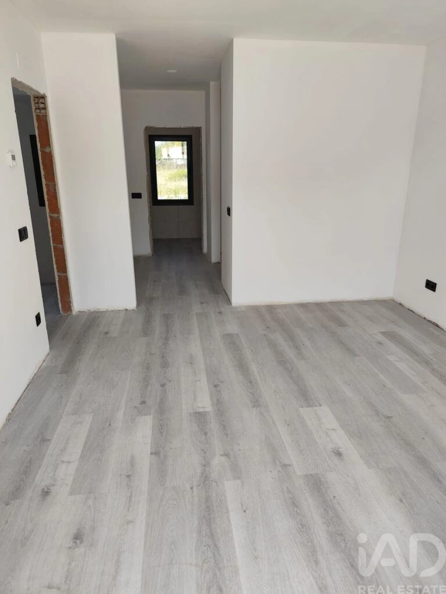 Moradia T3 para Venda em Chão de Couce Foto 9