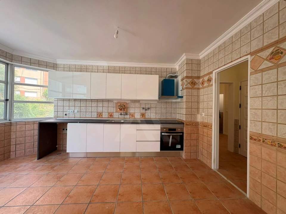 Apartamento T2 para Venda em Algueirão-Mem Martins Foto 1