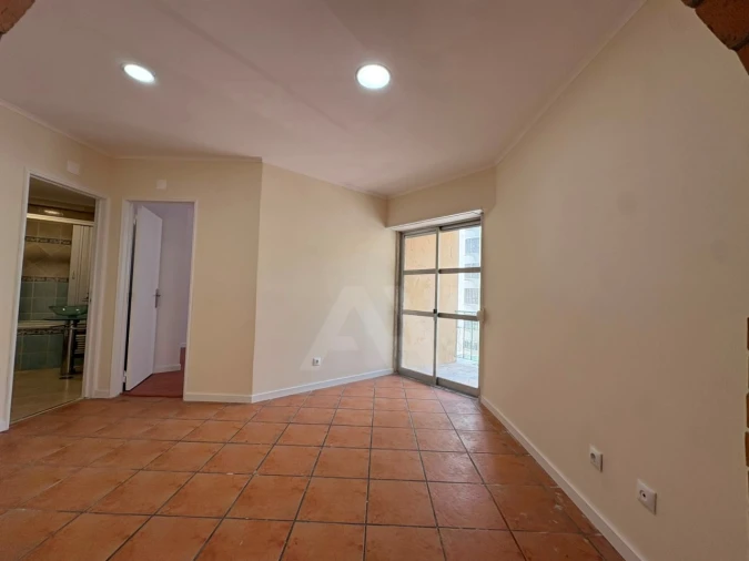 Apartamento T2 para Venda em Algueirão-Mem Martins Foto 5