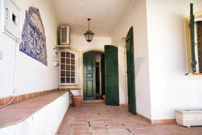 Moradia T5 para Venda em Alagoa