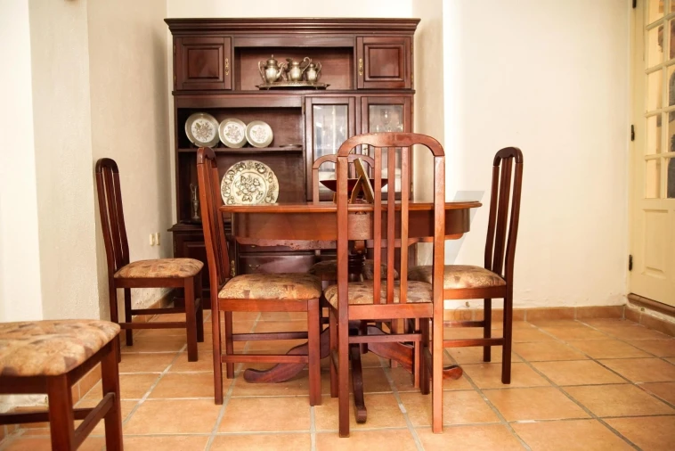 Moradia T5 para Venda em Alagoa Foto 6