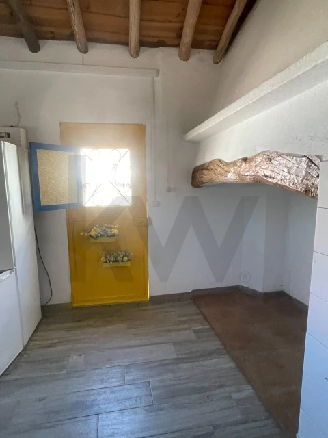 Moradia T1 para Venda em Capelins (Santo Antonio)