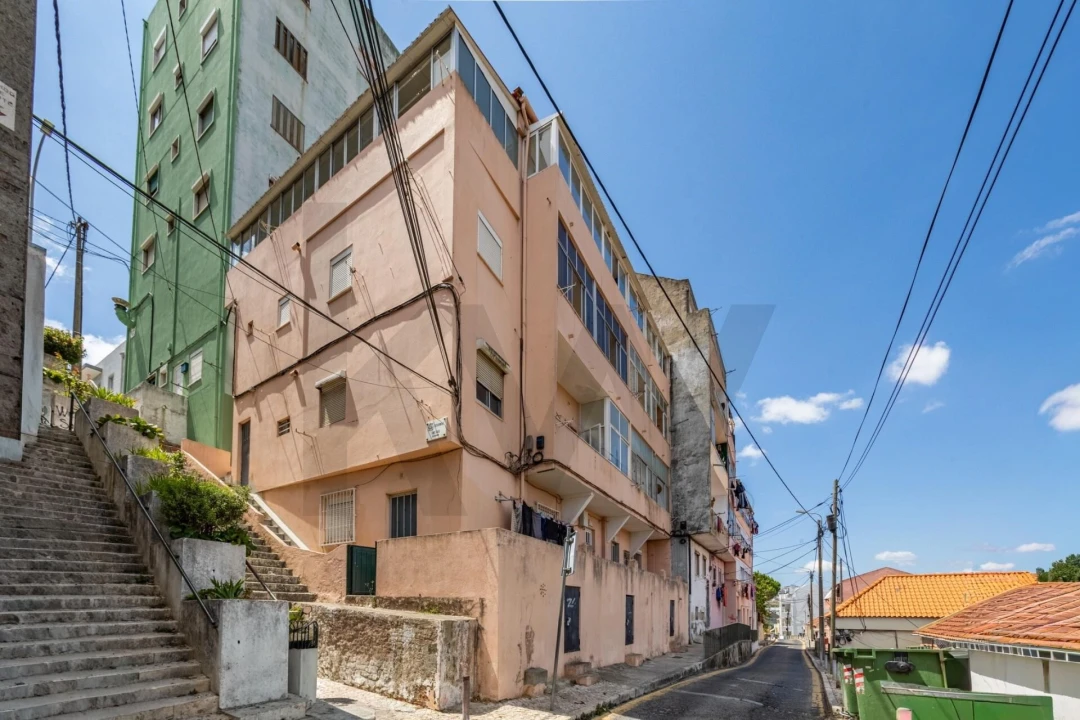 Prédio para Venda em Encosta do Sol Foto 1