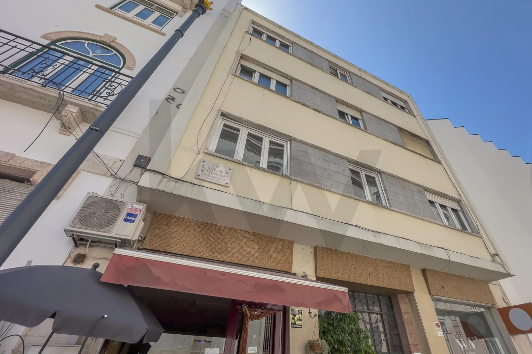 Apartamento T1 para Arrendamento em Avenidas Novas Foto 33